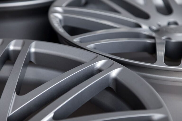 Shot on silver polished aluminium wheels. You can see that they are brand new or after an alloy wheel refurbishment.